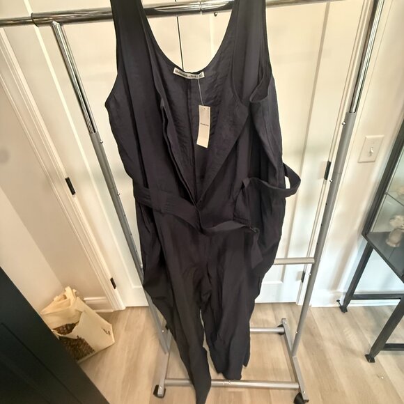 Abercrombie & Fitch Black Buttondown Sleeveless Jumpsuit - Picture 2 of 4